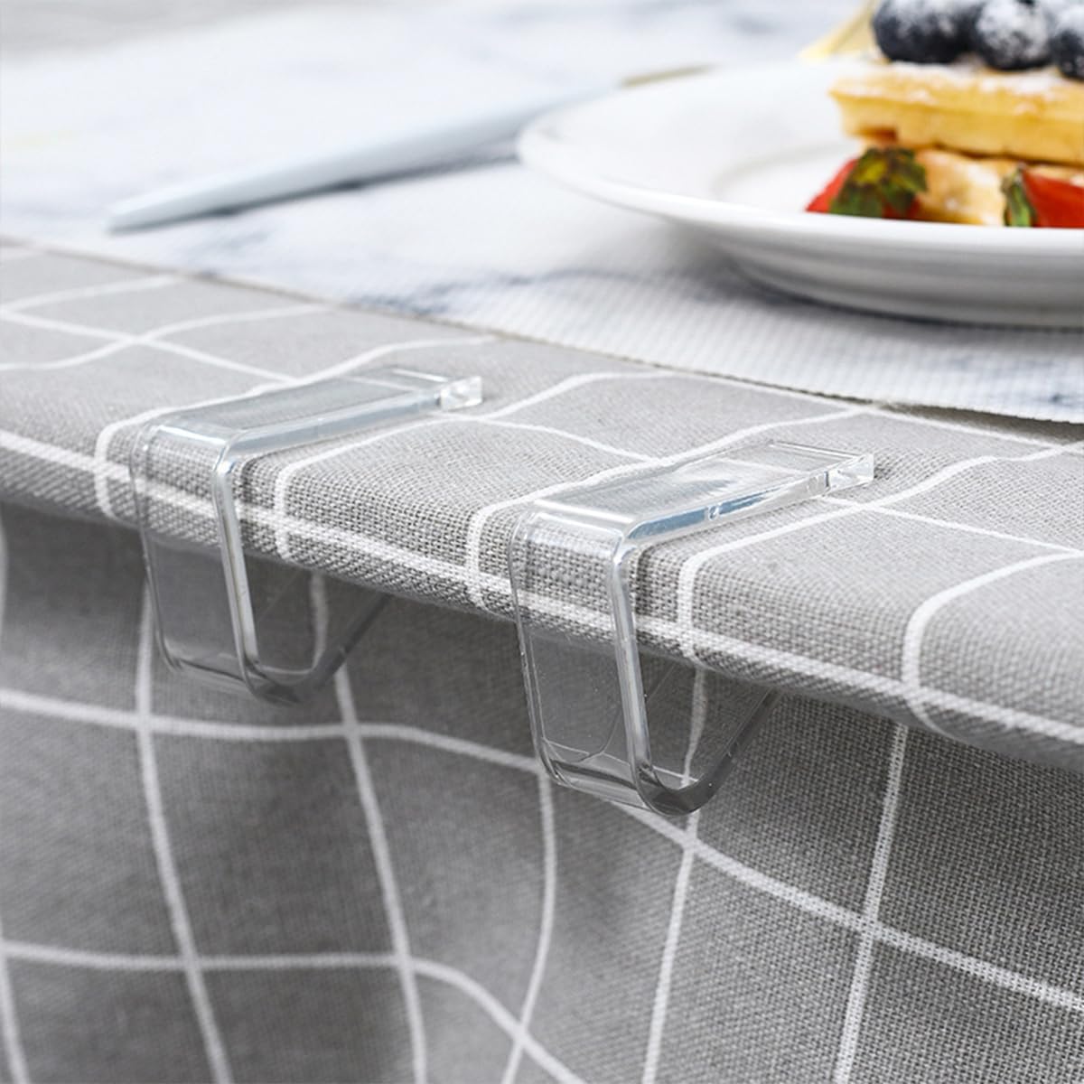 Supvox Tablecloth Clips 8 Pack for 35–55mm Tables with Arc-Shaped Non Slip Clamp | Clear