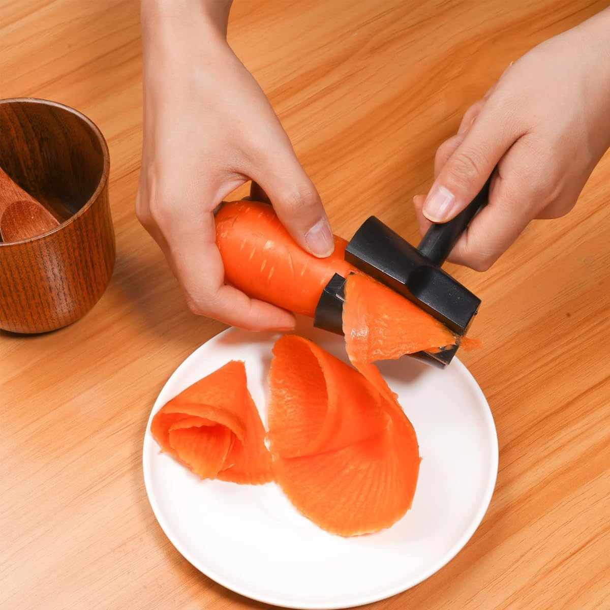 Supvox Vegetable Spiral Slicer for Carrots and Cucumbers with Razor Sharp Blade | Easy Salad Decoration Cutter