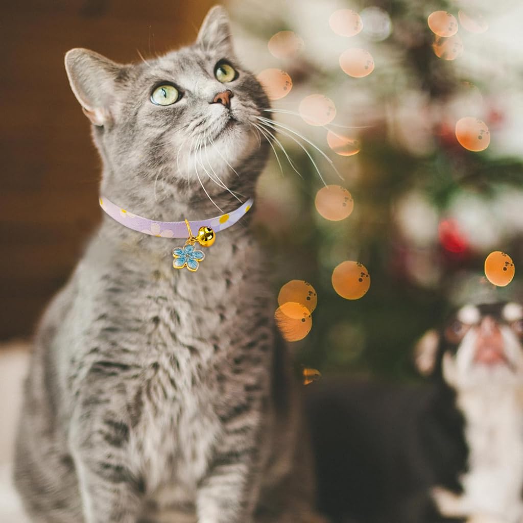 Qpets Cat Collar for Cats with Quick Release Buckle and 18-32cm Adjustable Fit | Soft Cotton with Sakura Flower Charm and Bell