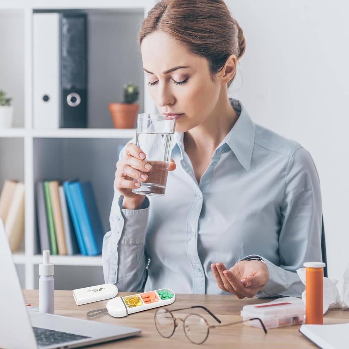 HANNEA Travel Pill Organizer for Daily Use with 3 Compartments 14x3.6x1.6 cm and Silicone Seal