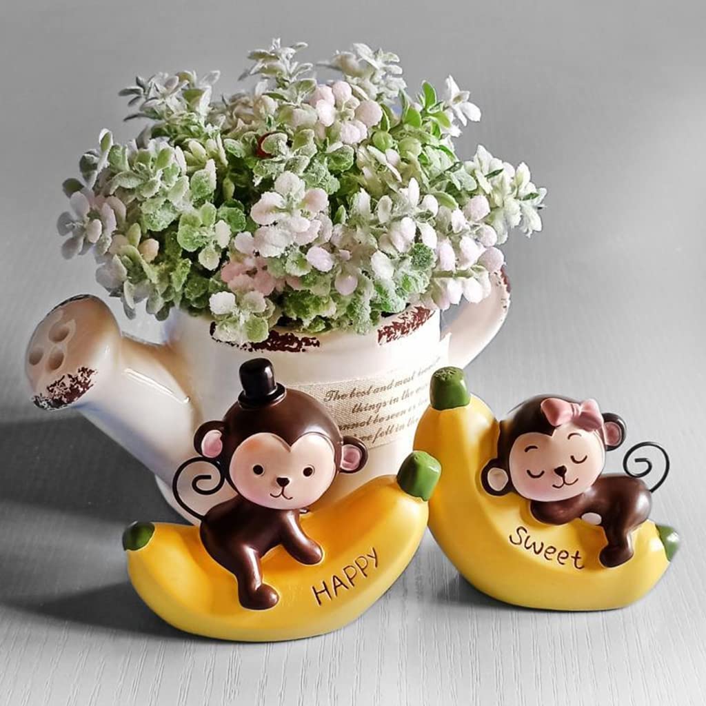 ZIBUYU 1 Pair Cute Resin Couple Monkey Banana Car Resin Decoration Car Dashboard Toy Desk Decoration Lovely Dashboard Toys Gift Car Interior Decoration Desk Decoration