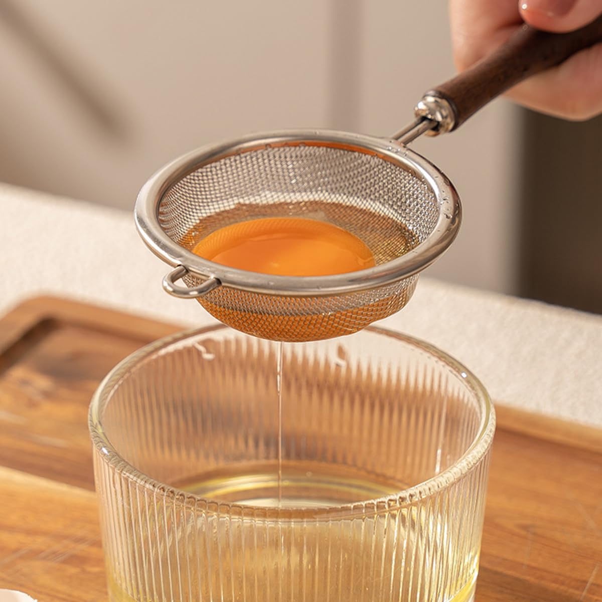 Supvox Mesh Strainer for Kitchen with 3.9 in Diameter and Wooden Handle | Stainless Steel Fine Mesh Filter