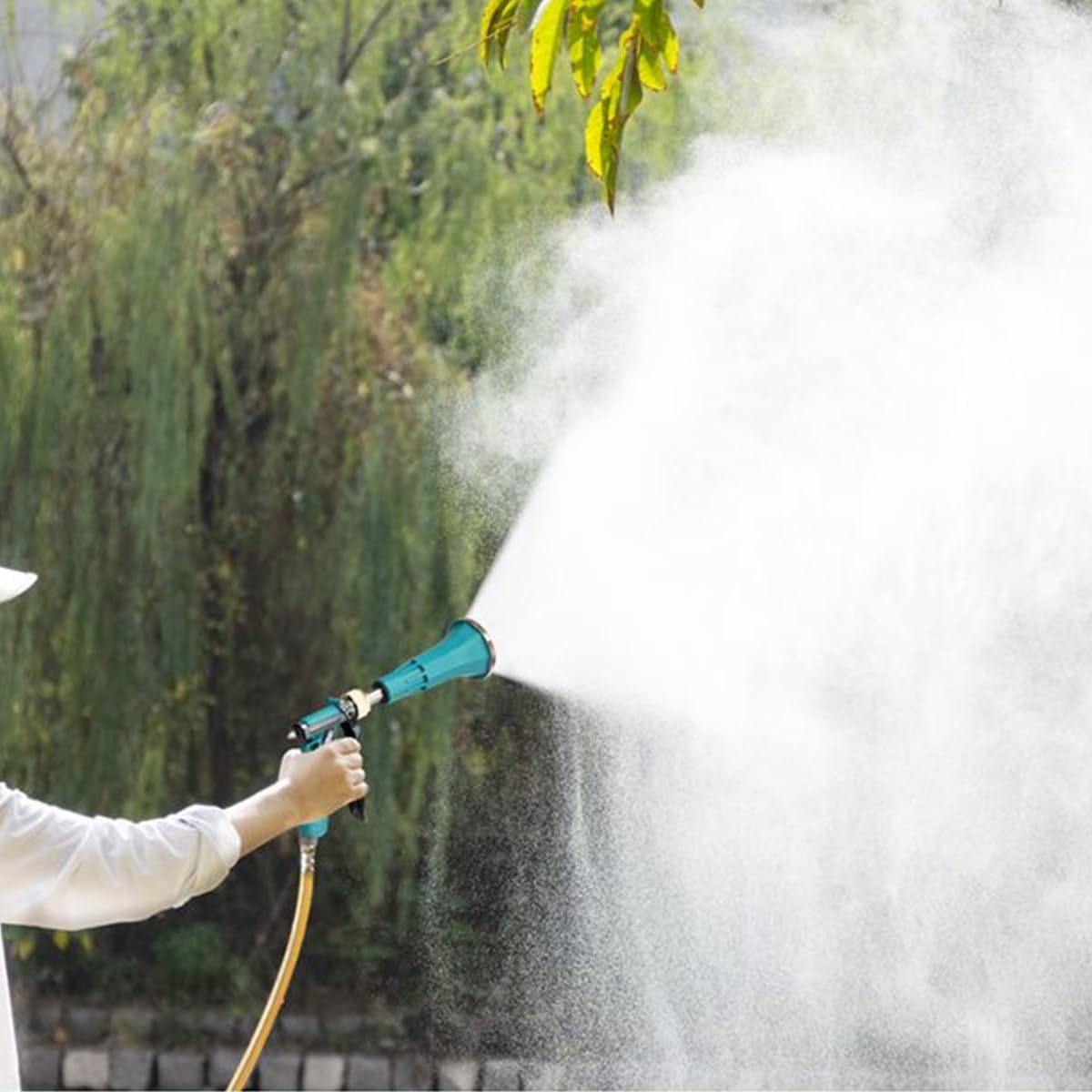 HASTHIP Pressurized Mist Sprayer for Pest Control and Garden Watering with Ceramic Nozzle and Ergonomic Handle | Adjustable Flow Green Plastic Design