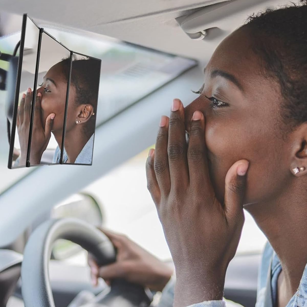 STHIRA Car Sun Visor Mirror for Makeup with Triple Folding HD Glass and Hook Loop Straps 30.4×14.1×1cm