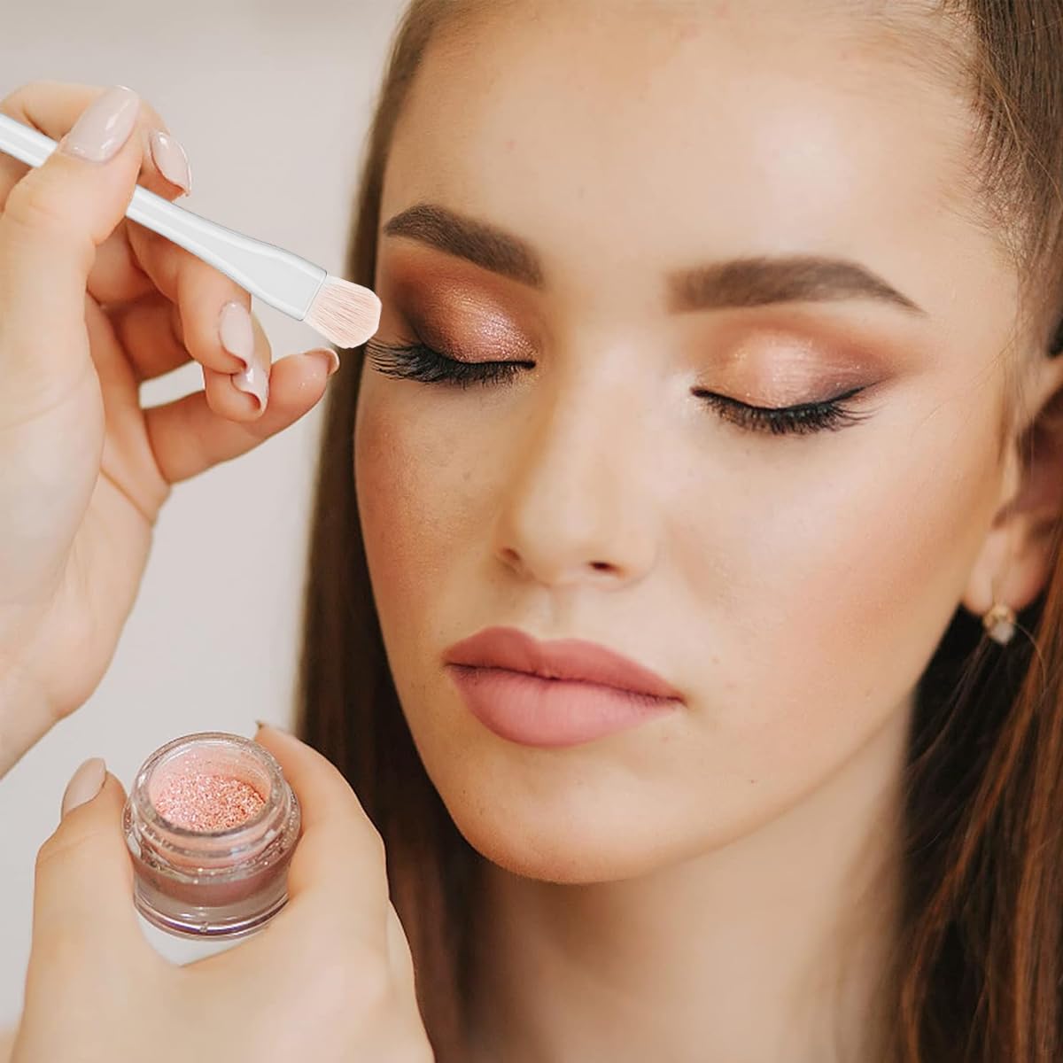 MAYCREATE Mini Makeup Brush Set for Travel featuring Retractable Capsule Case 13.7×2.8cm | Synthetic Fiber Brushes for Makeup Lovers