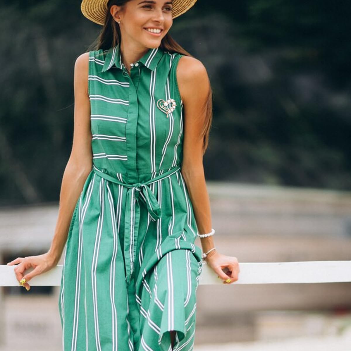 Venzina Pearl Brooch for Women featuring Heart-Shaped Rhinestones 5x4cm Alloy Pin | Elegant Gift