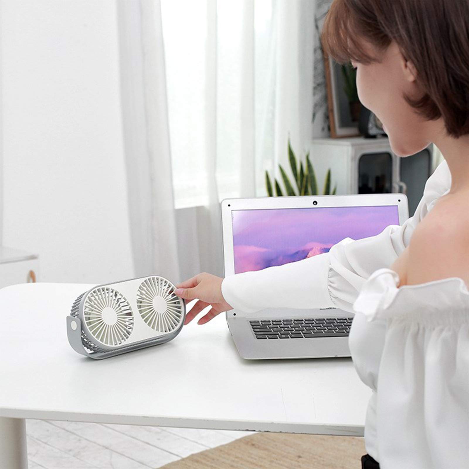 Verilux USB Fan for Home and Office with Dual Aromatherapy Cooling | 230×46×115mm Portable