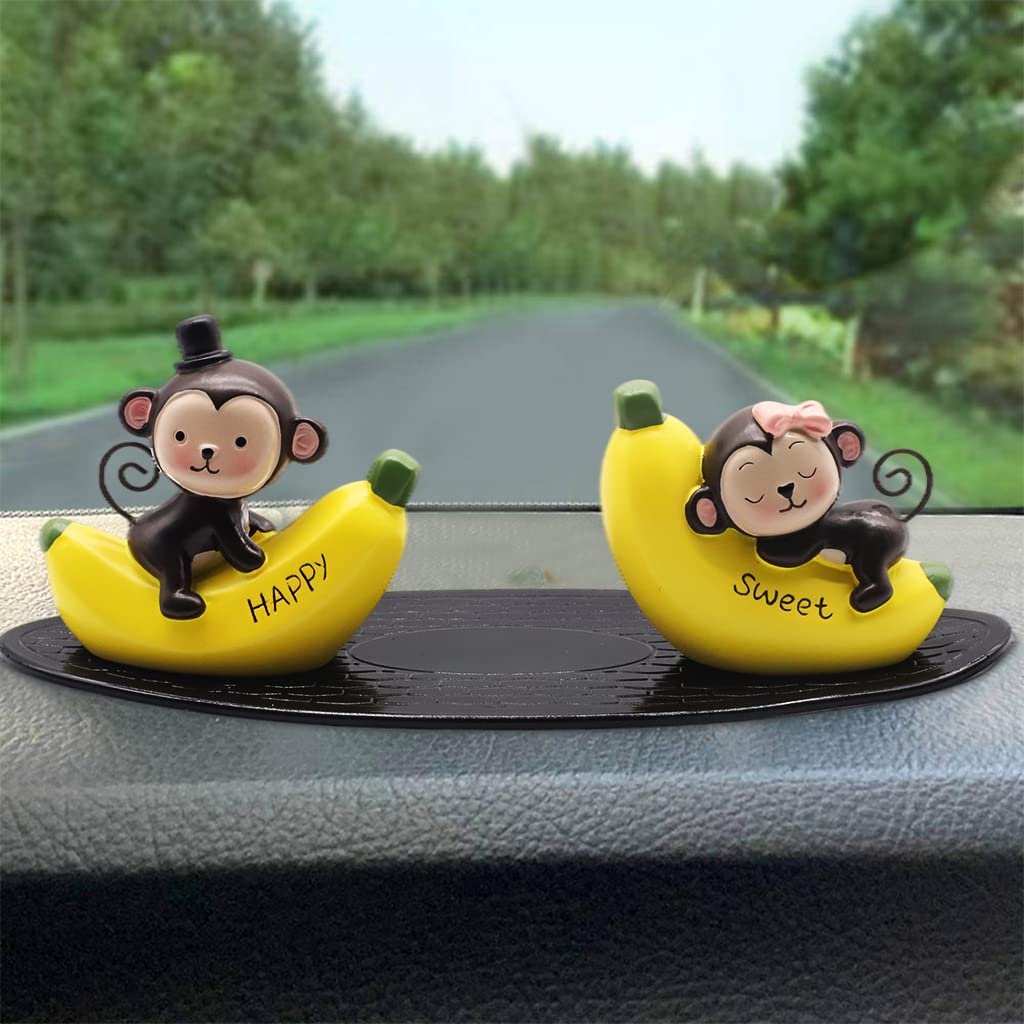 ZIBUYU 1 Pair Cute Resin Couple Monkey Banana Car Resin Decoration Car Dashboard Toy Desk Decoration Lovely Dashboard Toys Gift Car Interior Decoration Desk Decoration