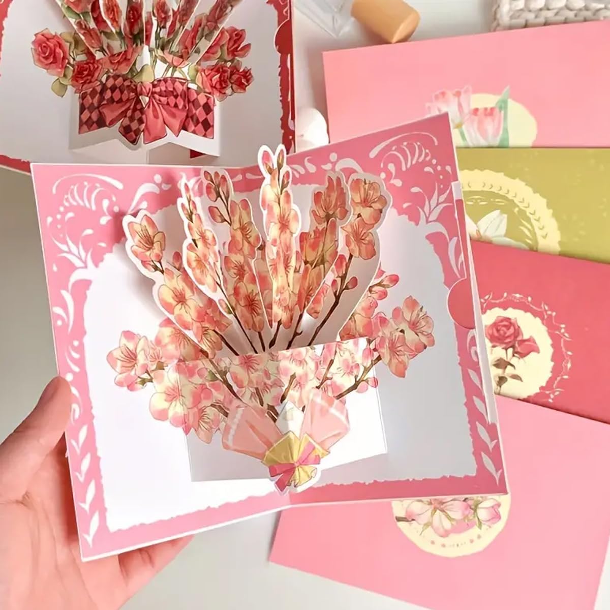 Climberty® 4pcs Mother's Day Gift Cards 3D Tulips Paper Art Floral Gift Greeting Cards Thanks Giving Gift Cards Elegant Rose Sakura Lily Flower Gift Cards for Mother's Day, Birthday Bag, Anniversary