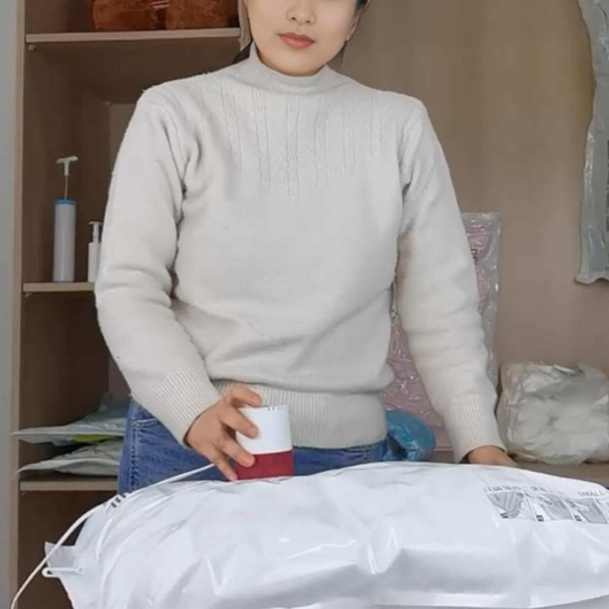 Serplex Electric Air Pump for Vacuum Storage Bags with 30W Motor and One Button Control