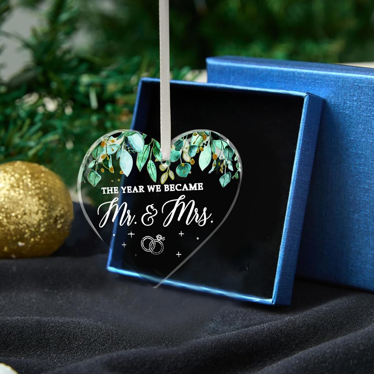 HASTHIP Wedding Gifts for Couples featuring 3.07×2.95 in Heart Glass Ornament | 2025 Newlywed Keepsake