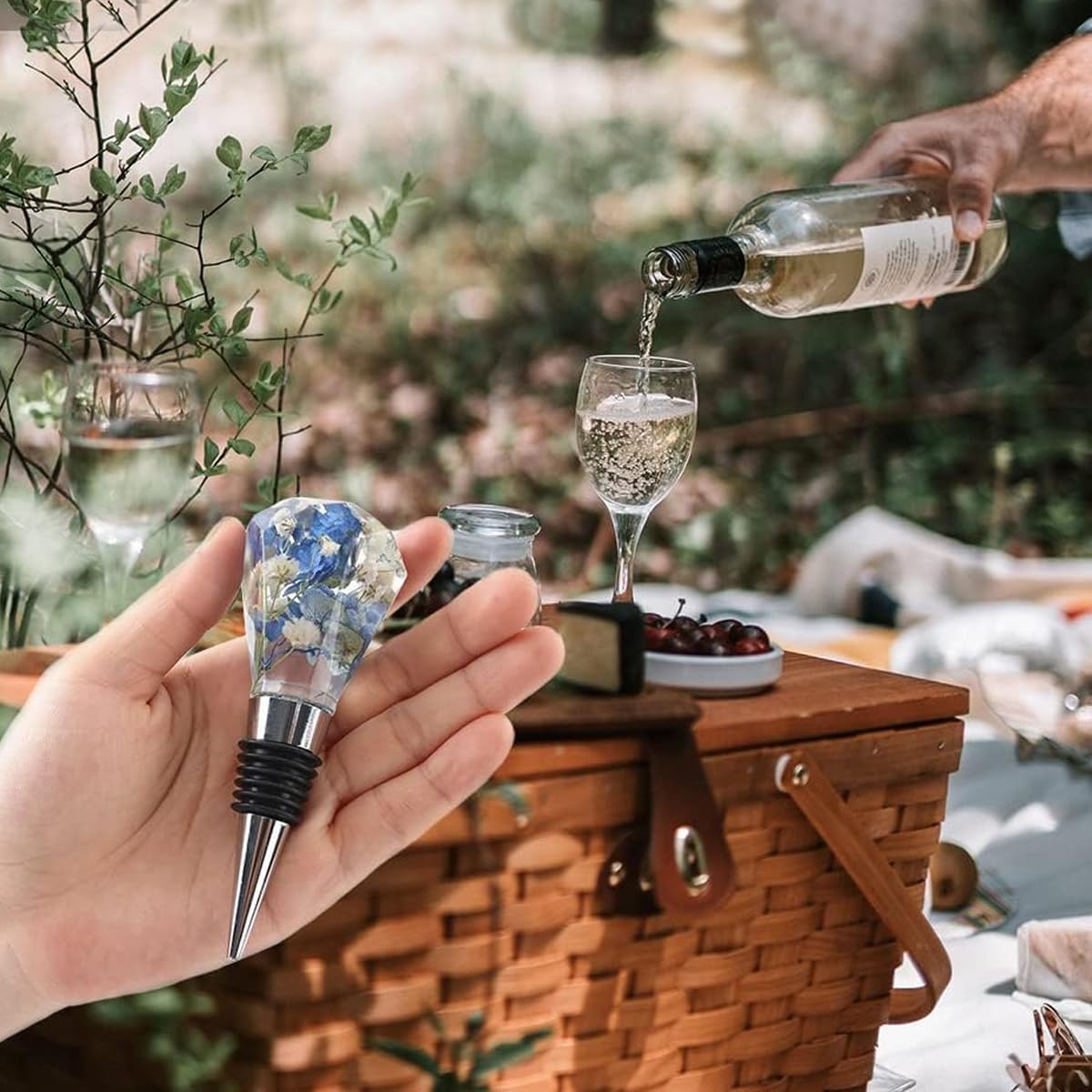 HASTHIP Wine Stopper Resin Molds for DIY Craft Gifts with 5 Silicone Shapes and Stoppers