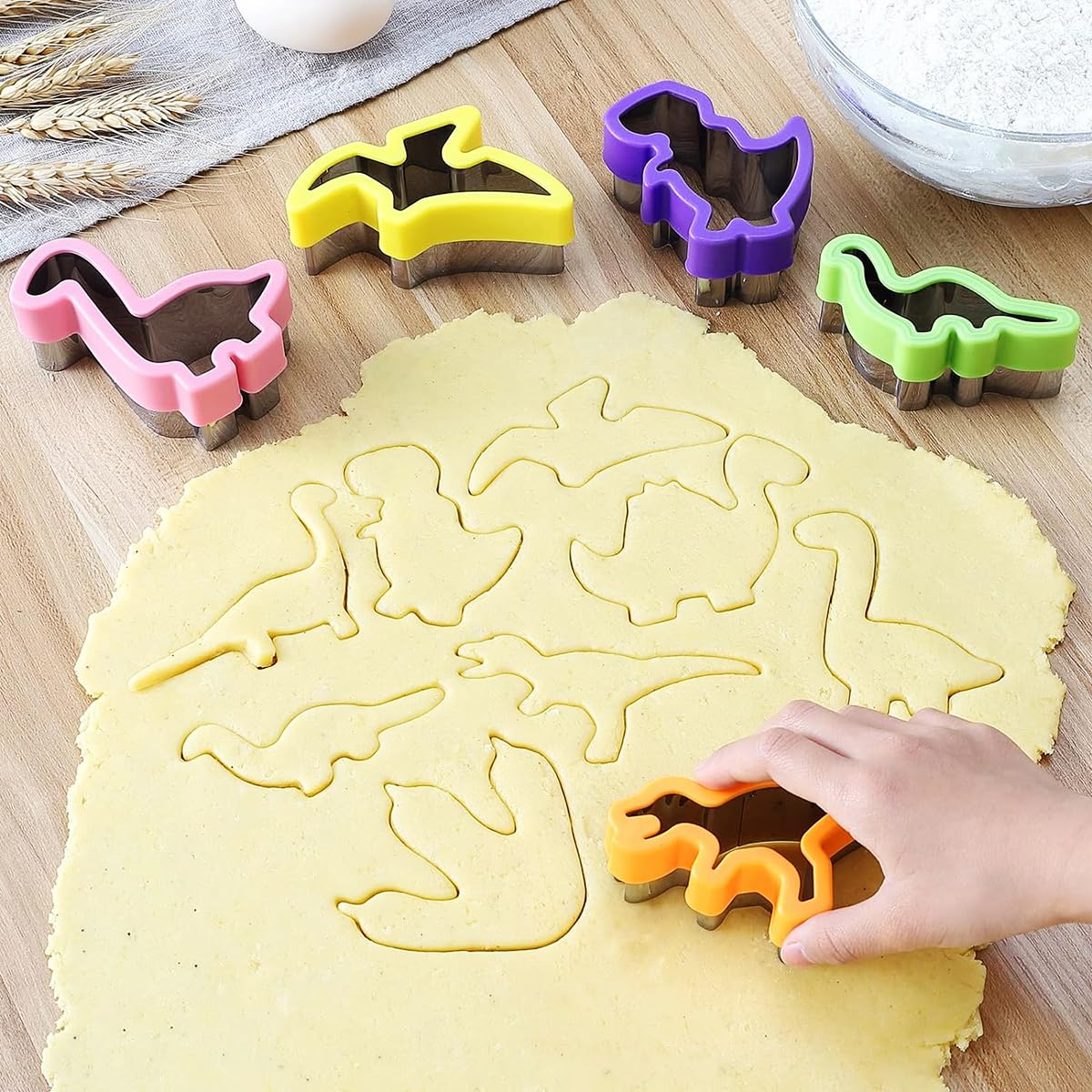 HASTHIP® 8Pcs Dinosaur Cookie Cutters Set Stainless Steel Cookie Cutter Mold Fruit Slice Mold Cake Molds for DIY, Kitchen, Baking, Kids Dinosaur Theme Birthday Party Supplies Favors