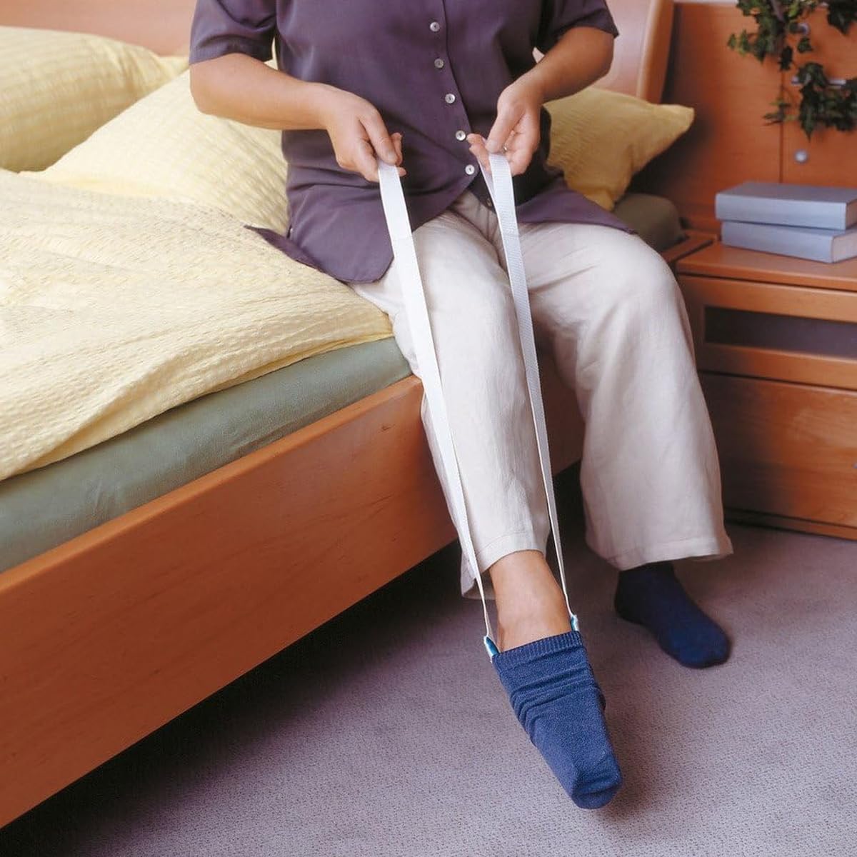 HANNEA Sock Aid for Seniors and Pregnant Users featuring Shovel Shaped Head and Long Handles
