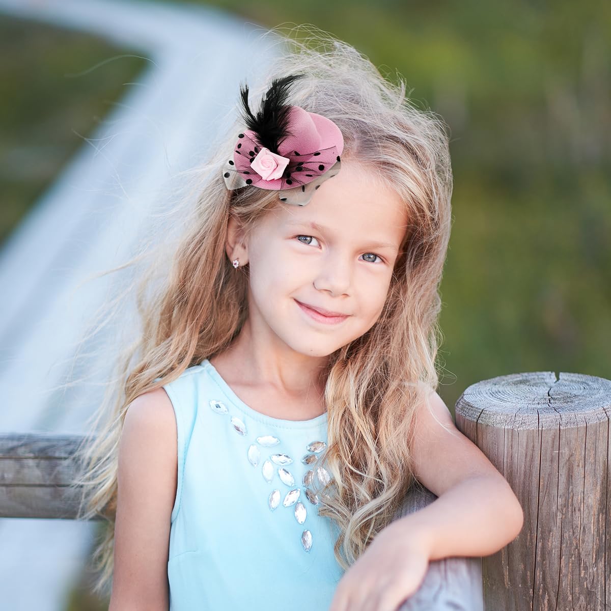 Venzina Mini Tea Hat Hair Clips for Girls with 10cm Lace Fascinator & Clip | Black and Pink