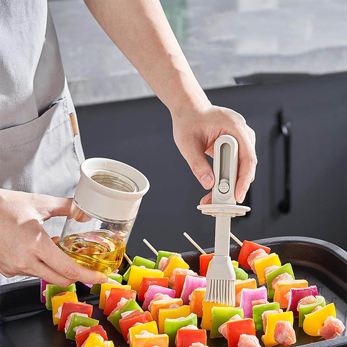 Supvox 2 in 1 Kitchen Glass Oil Bottle for Cooking with Retractable Silicone Brush | Transparent Dispenser