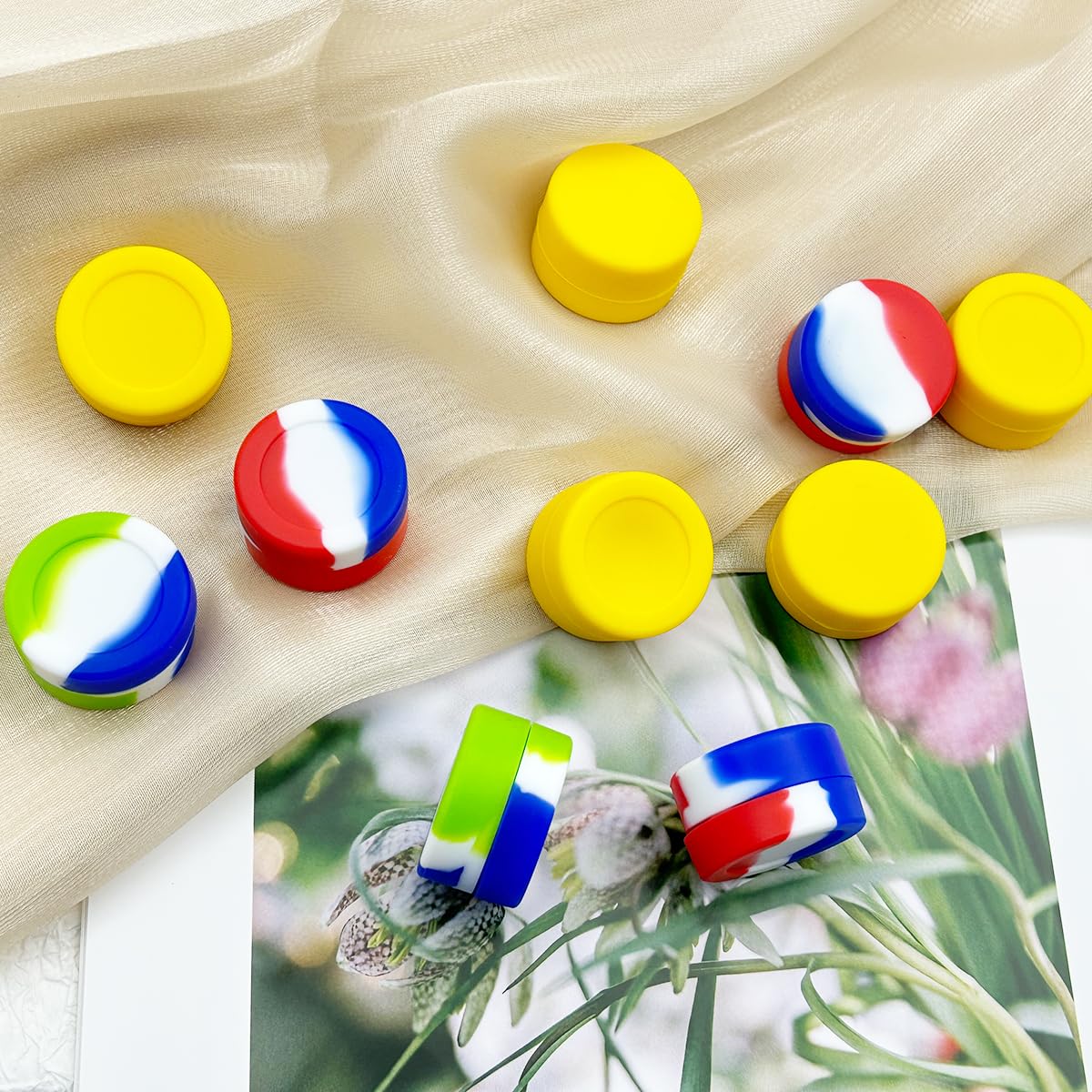 MAYCREATE Silicone Wax Containers for Kitchen and Travel featuring Screw Lid | 10pcs 5ml Colorful Non Stick Jars