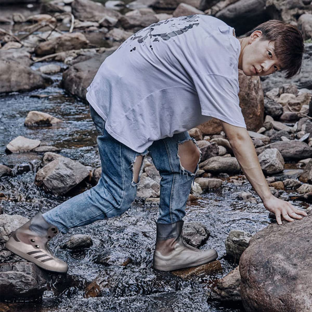 Zibuyu Shoes Cover for Rain featuring Double Row Button Closure and Grey Silicone Design