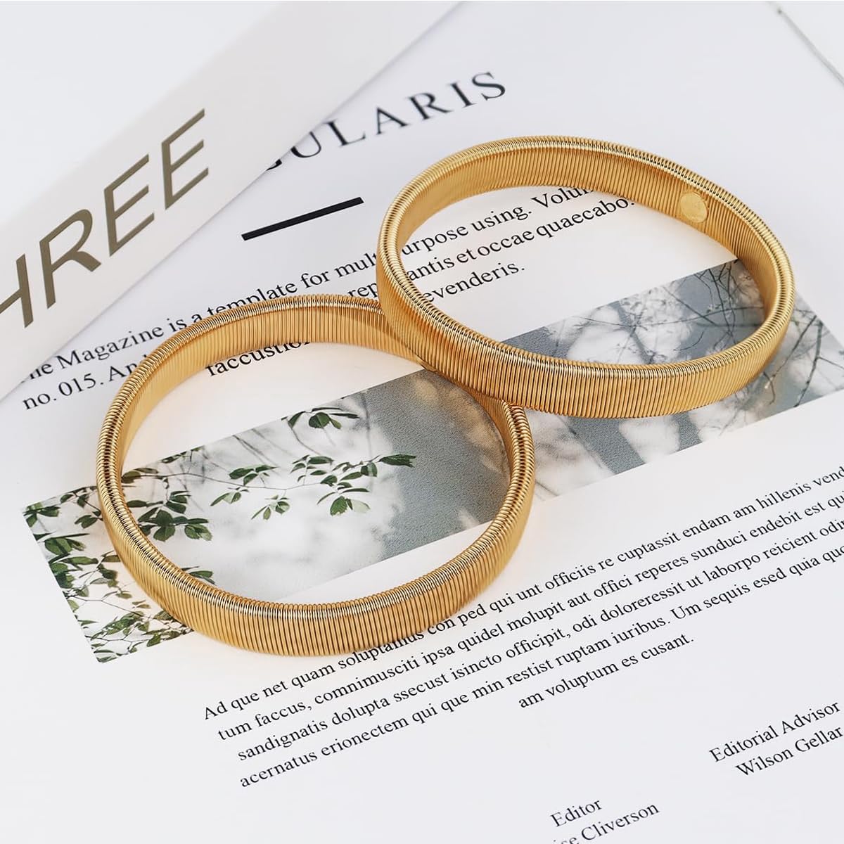 GUSTAVE Shirt Sleeve Holder for Men and Women with Stretchy Metal Armbands | Gold Pair