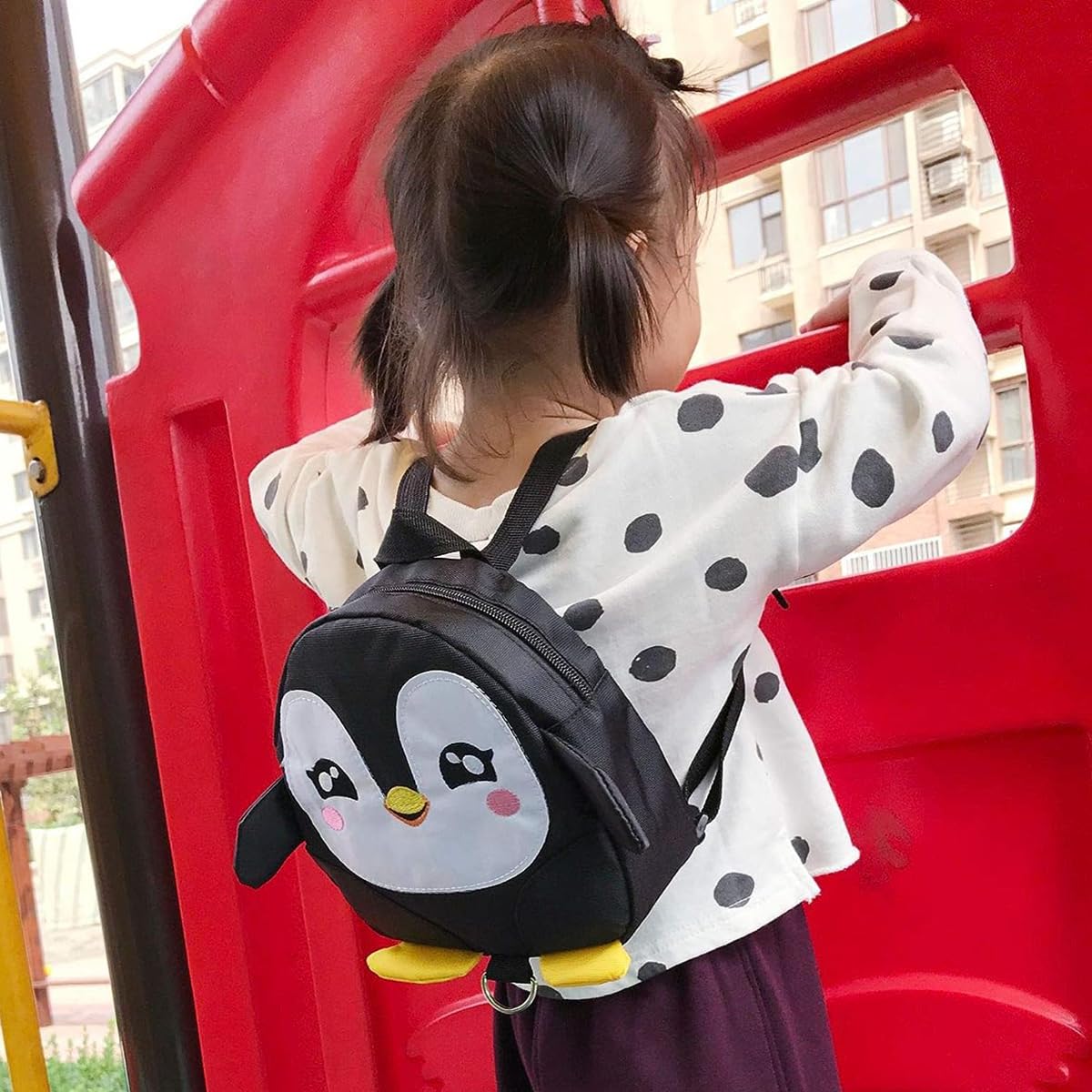 SNOWIE SOFT Toddler Backpack for Travel with 43.3 in Detachable Leash and Penguin Design (Black)