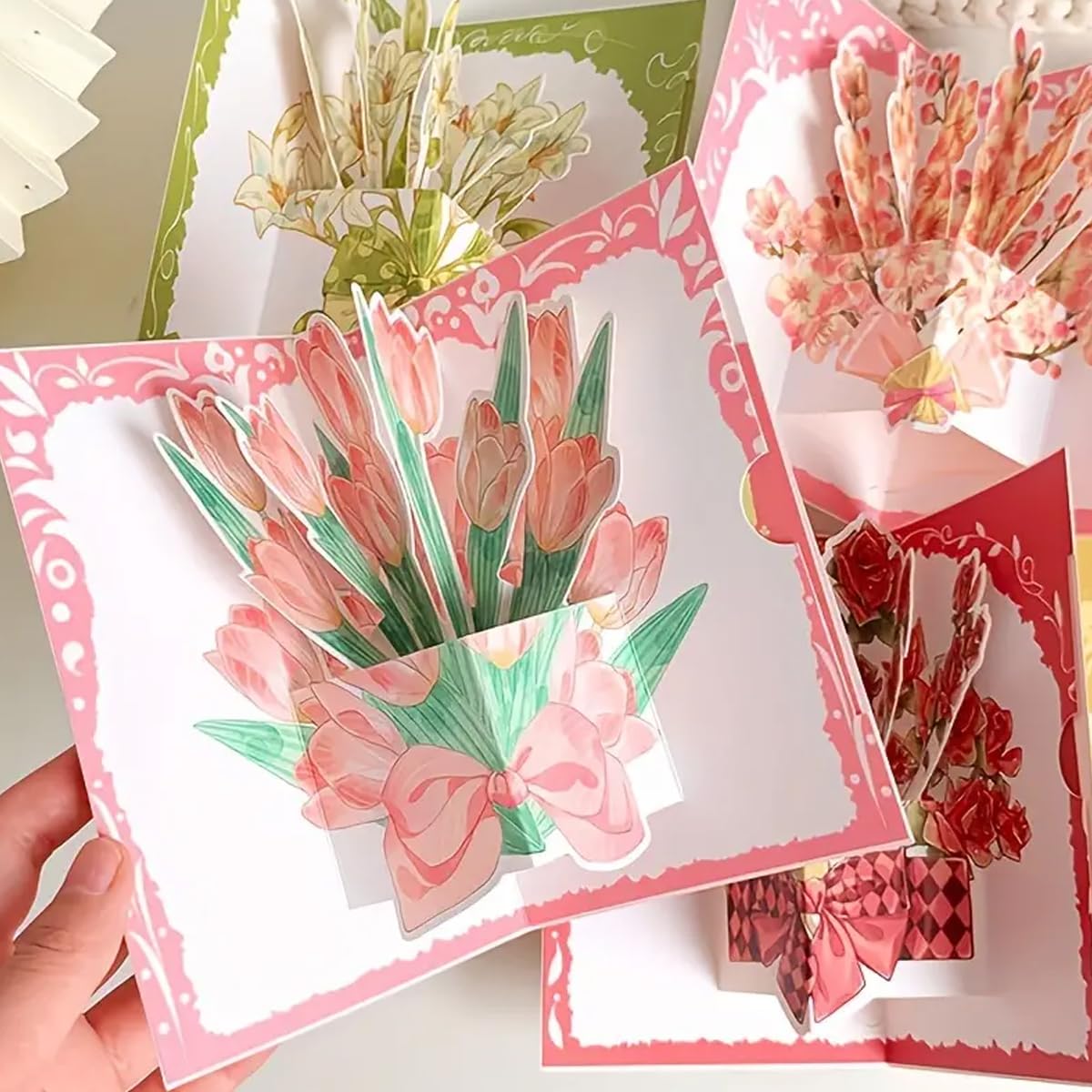 Climberty® 4pcs Mother's Day Gift Cards 3D Tulips Paper Art Floral Gift Greeting Cards Thanks Giving Gift Cards Elegant Rose Sakura Lily Flower Gift Cards for Mother's Day, Birthday Bag, Anniversary