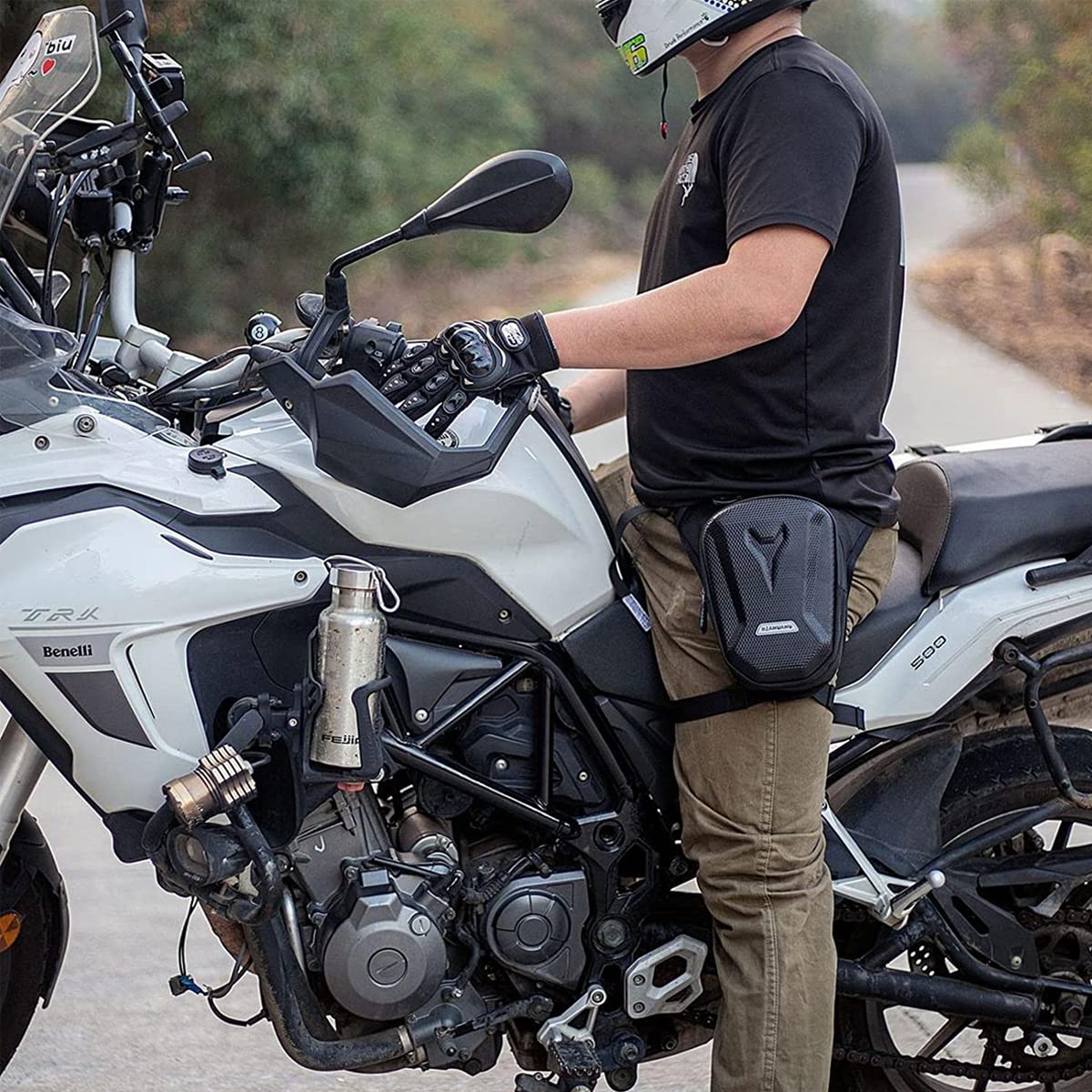 Optifit Thigh Bag for Bikers with Quick Release Buckle and 20×14.5×8cm Multi Pocket Design
