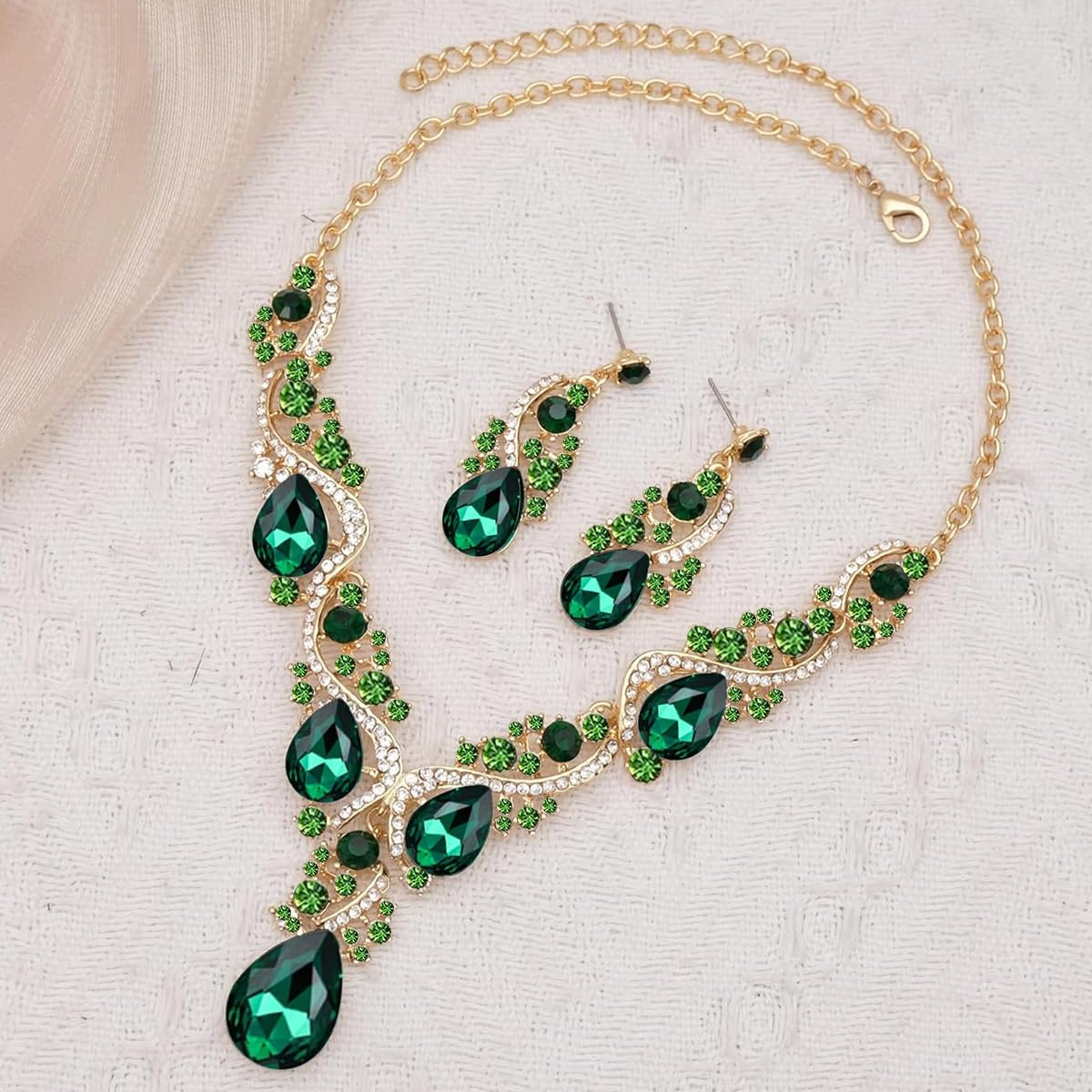 Venzina® Green Rhinestone Necklace & Earrings Set Luxury Dazzling Jewelry Set Glamorous Jewelry Necklace Earrings for Women Gowns, V Neck Dress, Evening Dresses