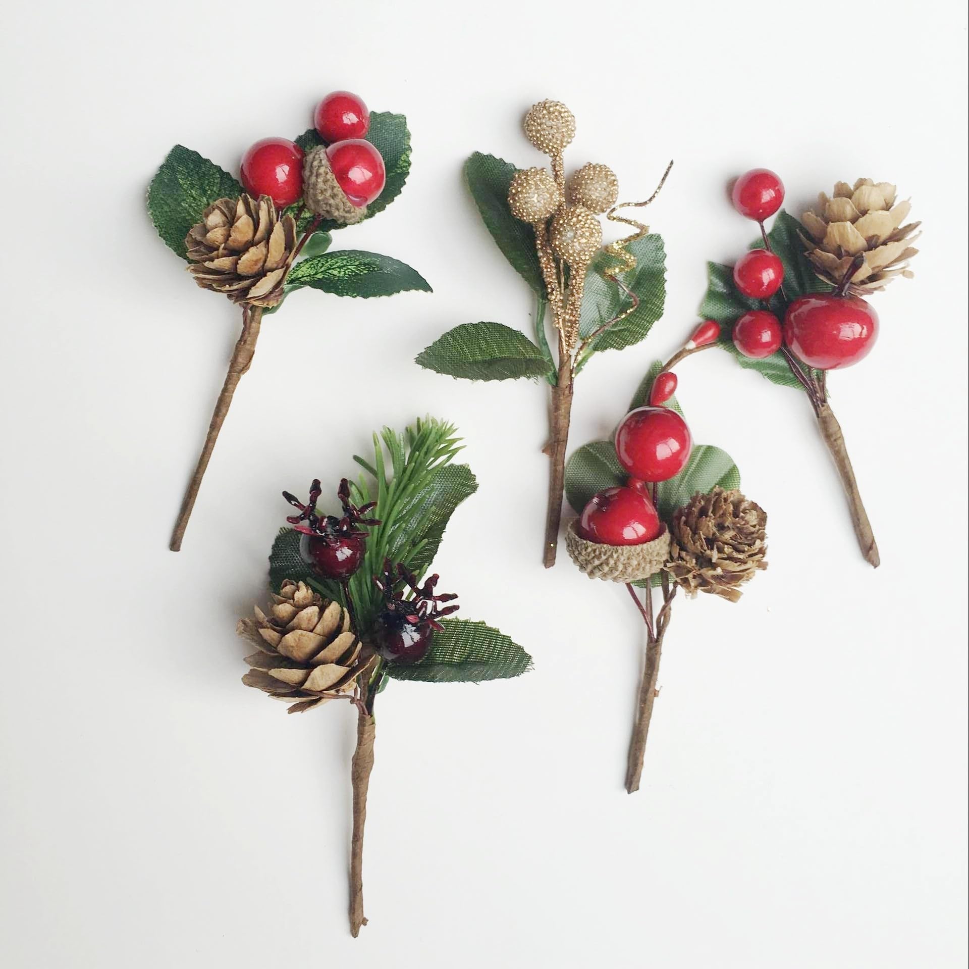 HASTHIP® 5Pcs Christmas Tree Ornament, Realistic Natural Pine Cone Branch Ornament Red Berry Festive Decor for Christmas Tree, Door Garland, Gift Wrapping