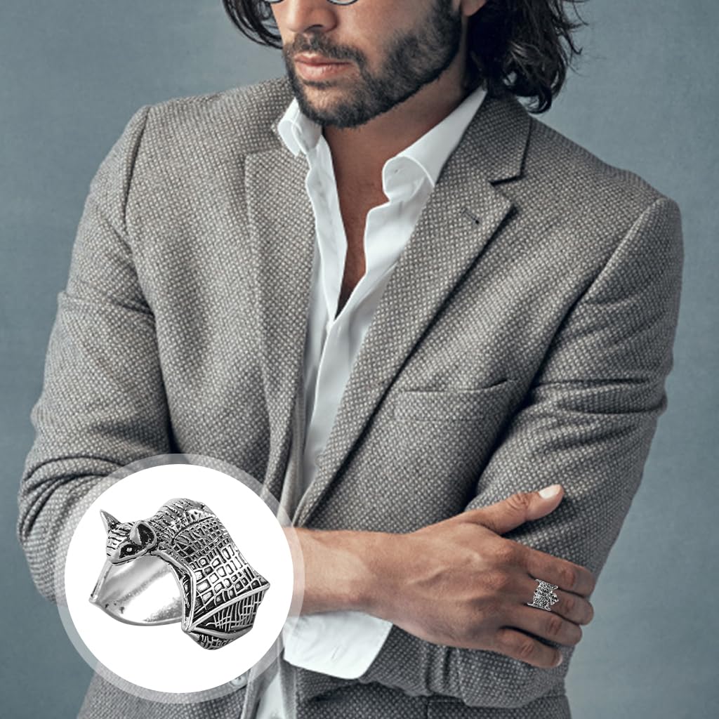 Zibuyu Vintage Bat Ring for Halloween featuring Adjustable Fit and Gothic Style | Unisex Costume Jewelry