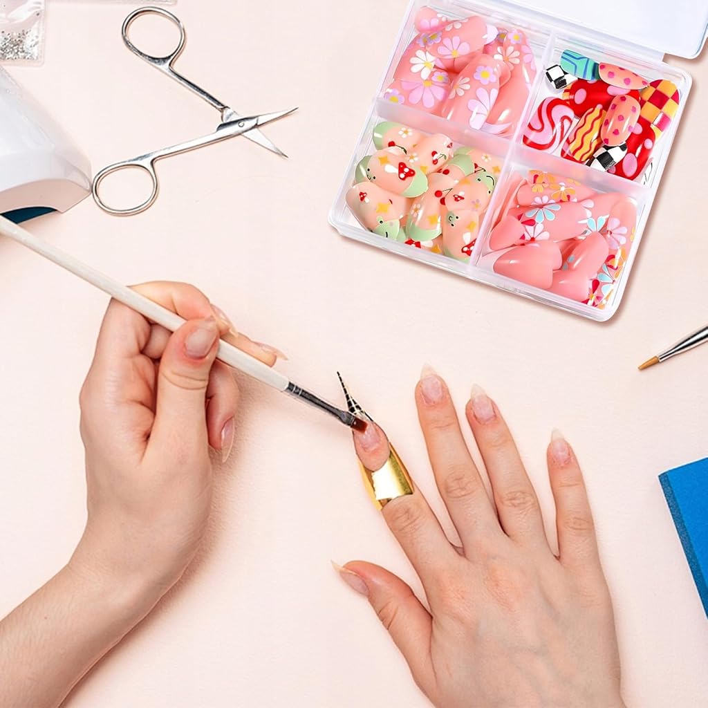 MAYCREATE® 96 Pcs False False on Nails for Women