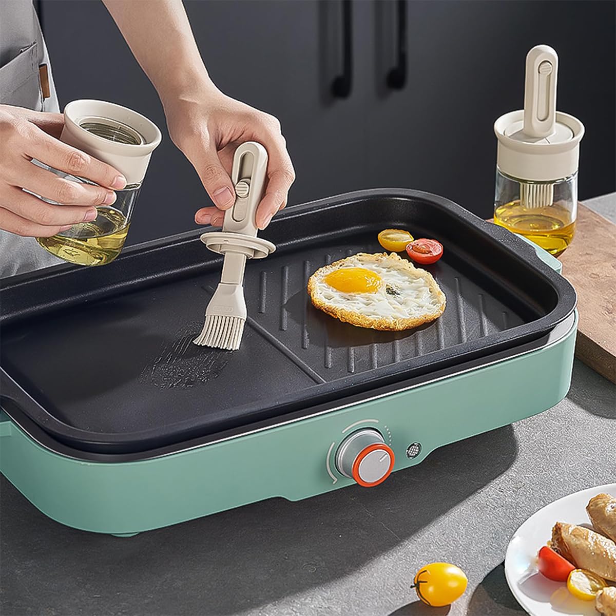 Supvox 2 in 1 Kitchen Glass Oil Bottle for Cooking with Retractable Silicone Brush | Transparent Dispenser