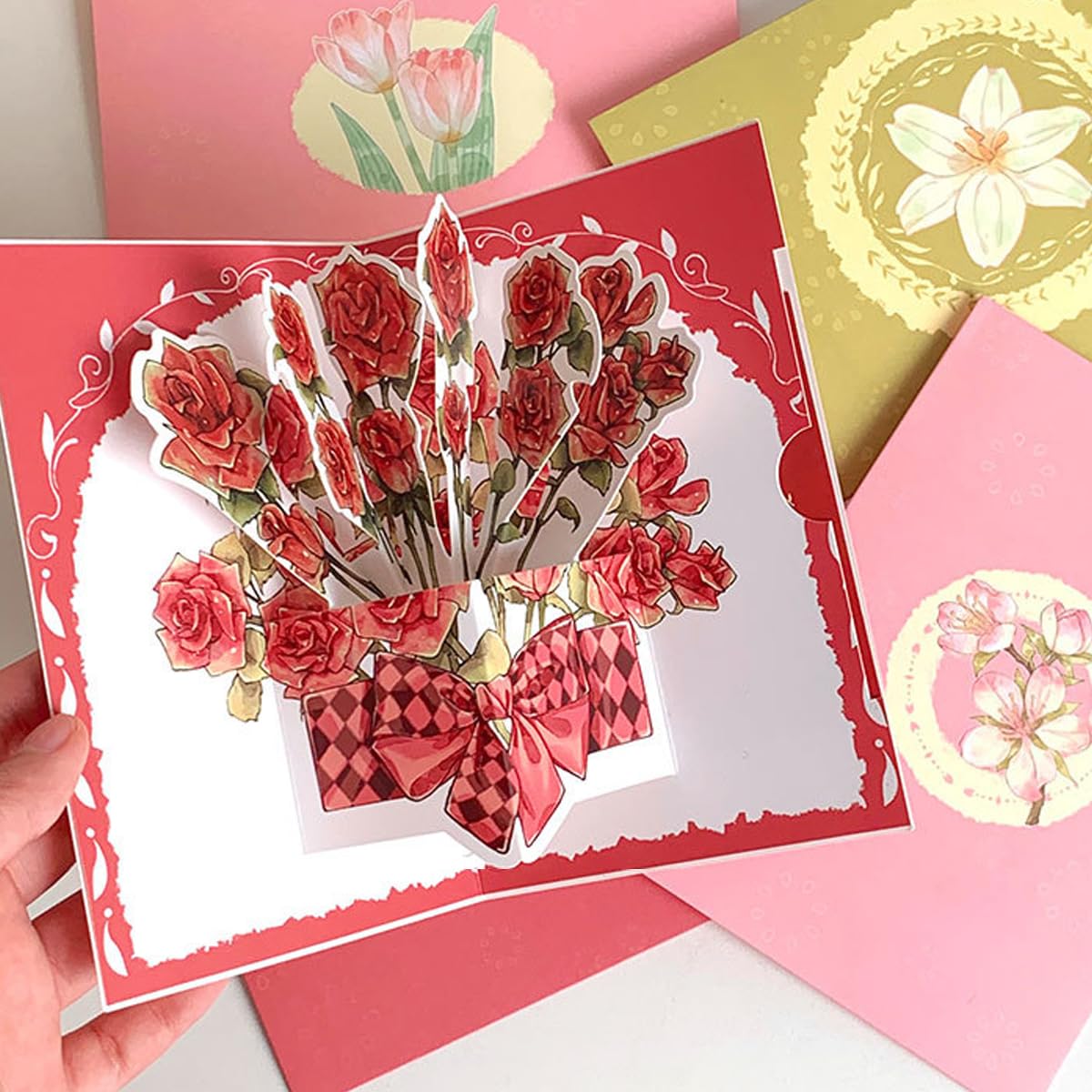 Climberty® 4pcs Mother's Day Gift Cards 3D Tulips Paper Art Floral Gift Greeting Cards Thanks Giving Gift Cards Elegant Rose Sakura Lily Flower Gift Cards for Mother's Day, Birthday Bag, Anniversary