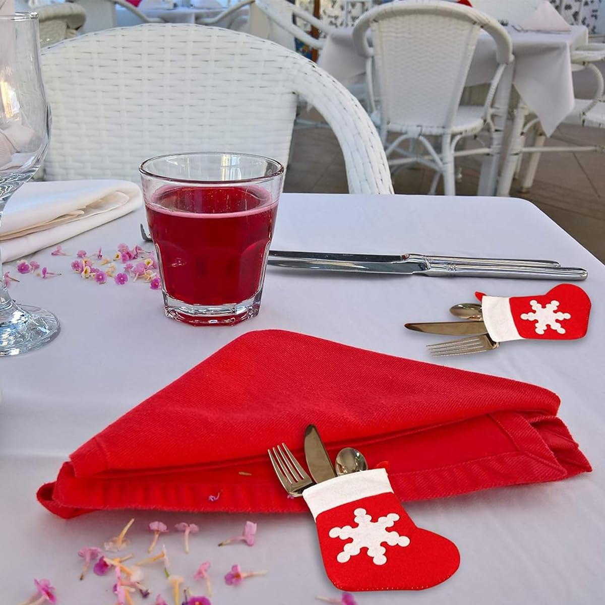 HASTHIP Christmas Chair Cover Set for 6-Seater Dining with 12pcs Sock Cutlery Holders | Festive Table Decor 50×60 cm