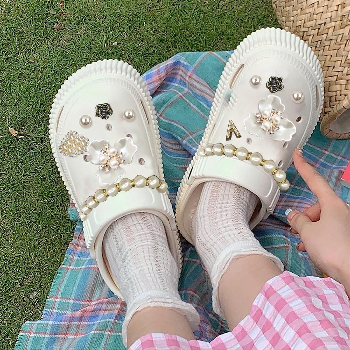 MAYCREATE Shoe Charms for Clog Sandals featuring Flower Pearl Chain Design | 14pcs DIY Accessories for Women