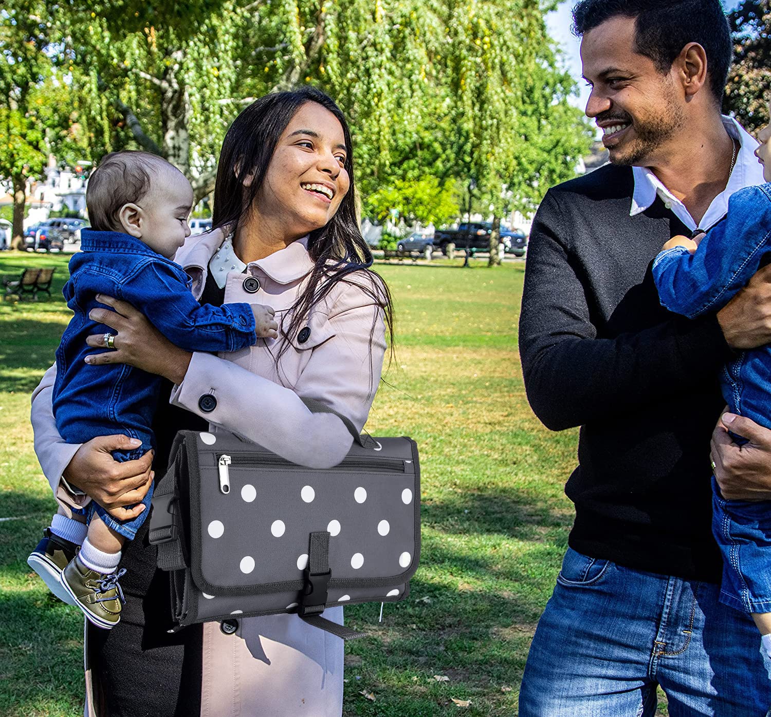 SNOWIE Baby Changing Mat for Indoor and Outdoor Use with One Hand Buckle 36x21.6 in | Foldable Oxford Pad with Organizer Pockets Black