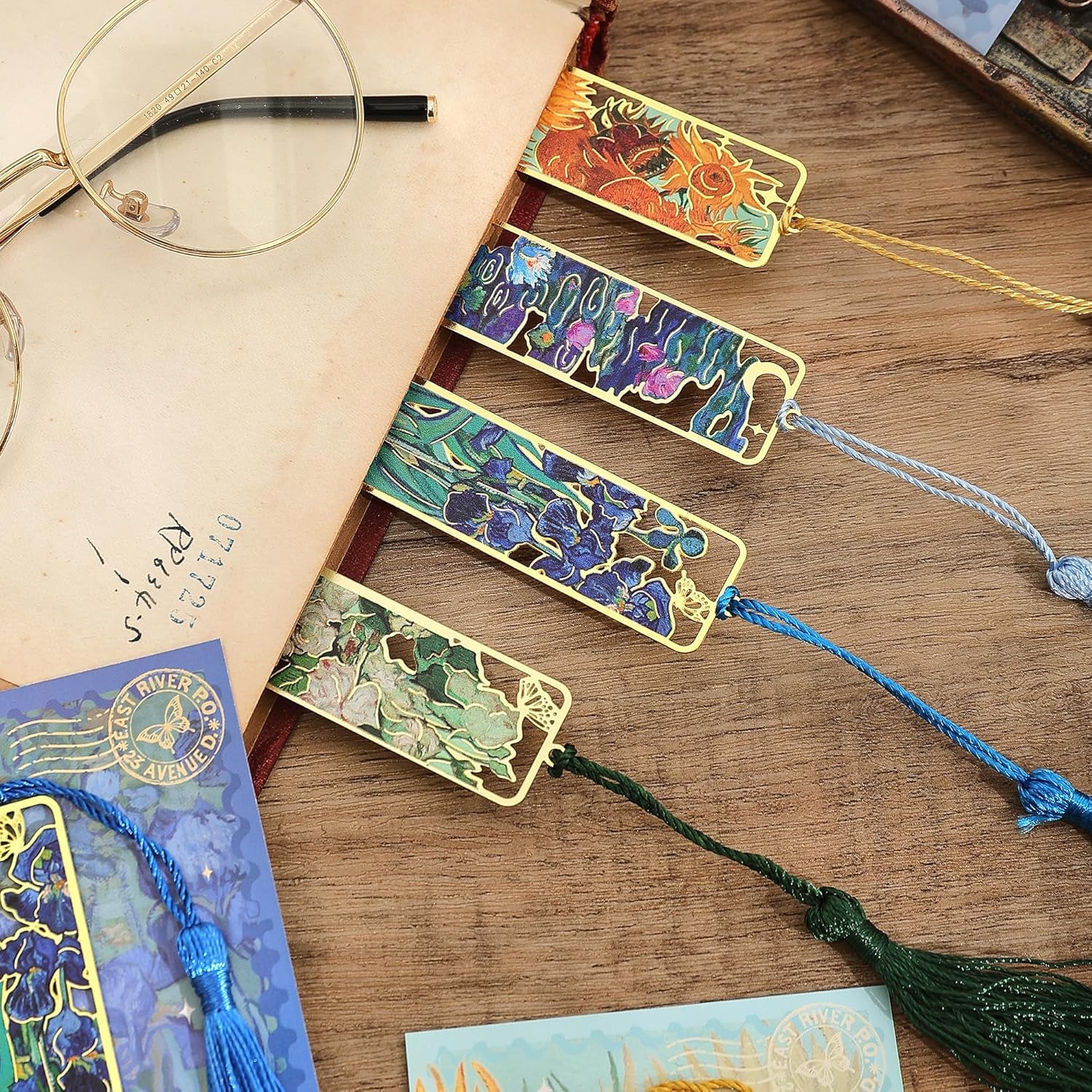 OFIFO Metal Bookmark Set of 4 for Readers featuring 4.1 x 0.79 in Hollow Gold Design | Artistic Gift