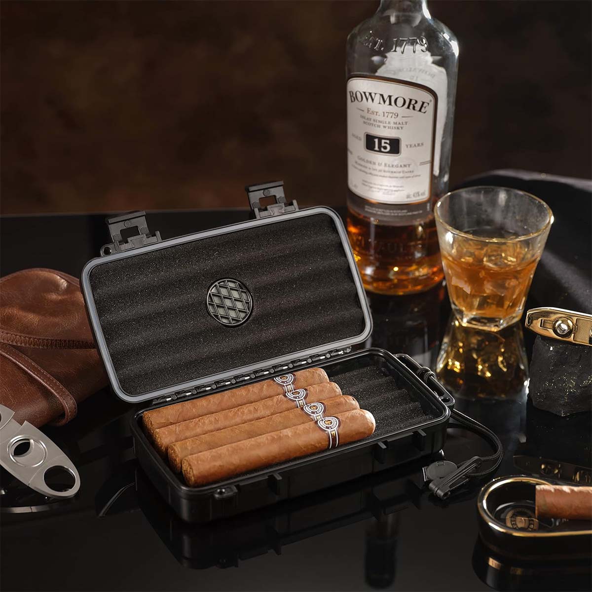 GUSTAVE® Travel Cigar Humidor Case with Cigar Cutter Hard Shell 5 Cigar Capacity Storage Case with Humidifier Disc EVA Protective Foam Liner Design Portable Cigar Box with Lanyard, 23x13x5cm